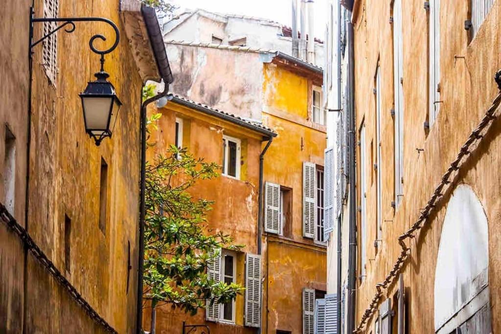 Studio Au Coeur D'Aix Avec Balcon Et Parking Aix-en-Provence Exterior photo